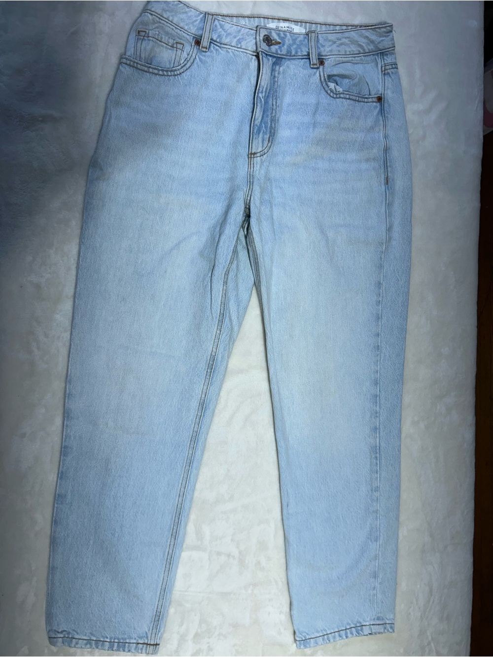 Dynamite “Claudia” Light Wash Women’s Jeans - Classic Straight Leg